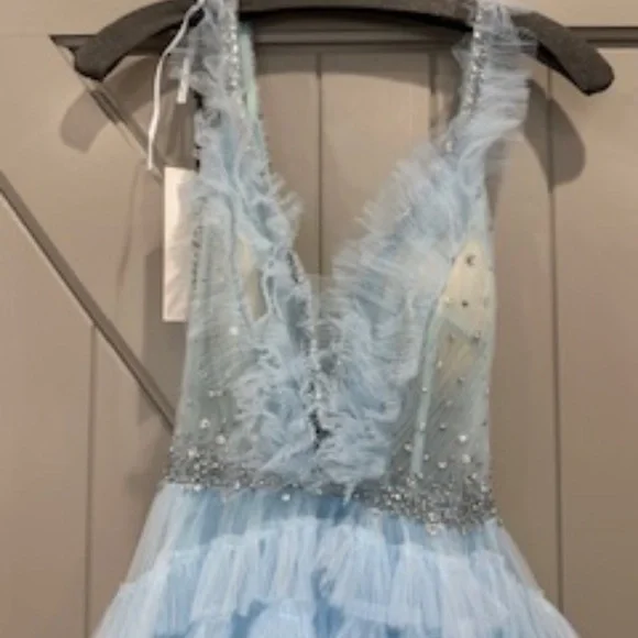 Ashley Lauren Style #11142 - Picture 4 of 6